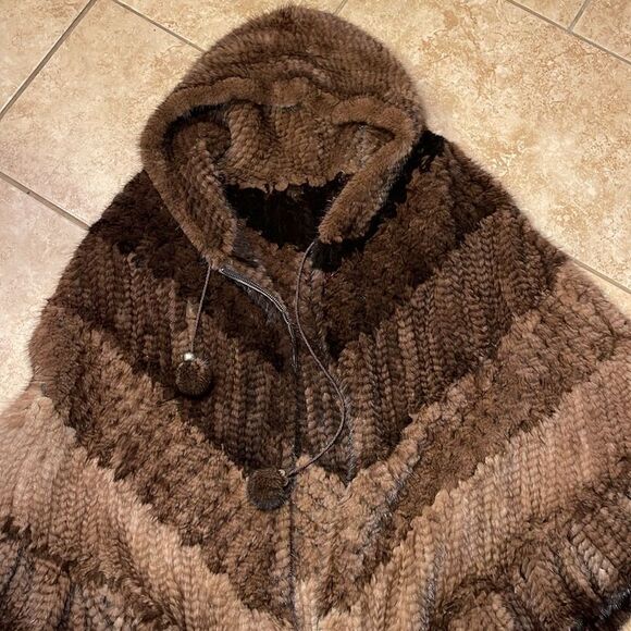 Ombré brown knitted hooded mink poncho (REAL FUR) - Picture 3 of 5